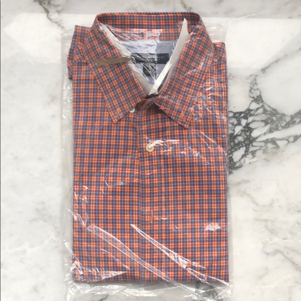 Banana republic button down in size L